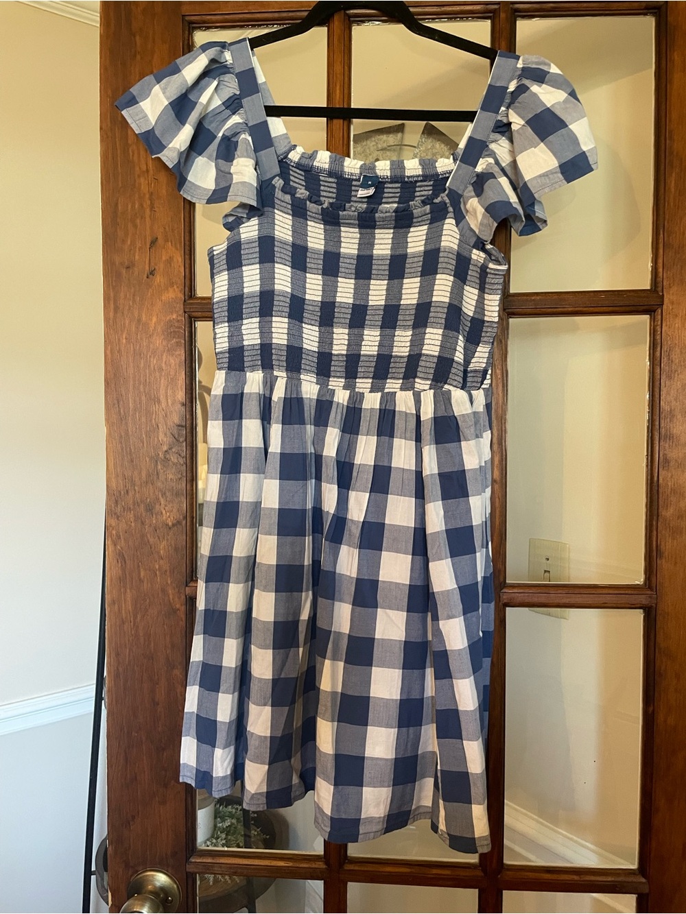 Old Navy Navy and White Gingham Smocked Flutter-Sleeve Dress